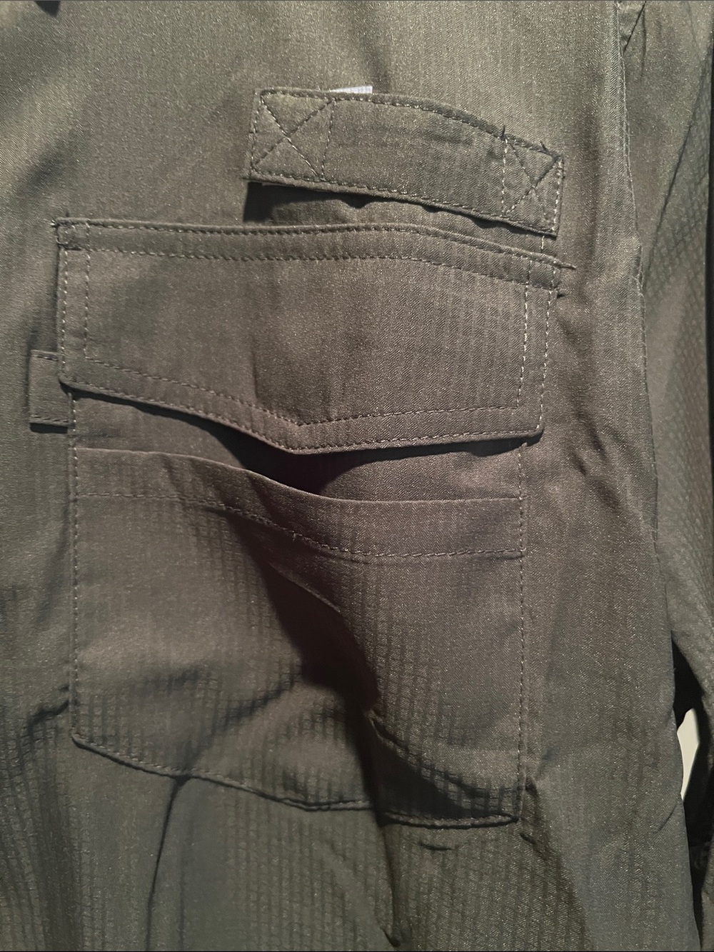 Women’s Olive Green Button-Front Utility Shirt - Picture 3 of 6